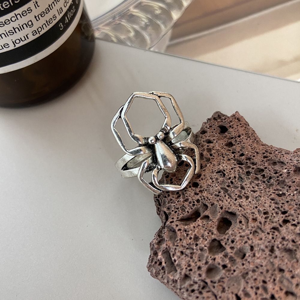 Adjustable Animal Ring With Opening